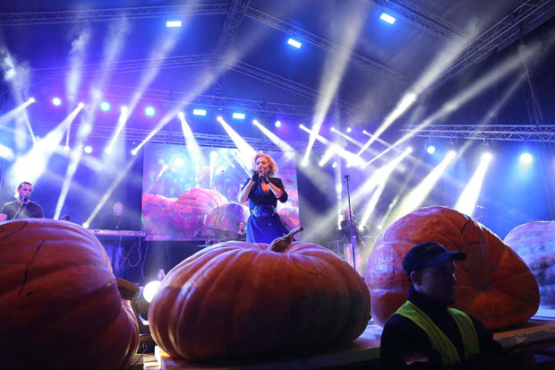 Румуни преплавили град